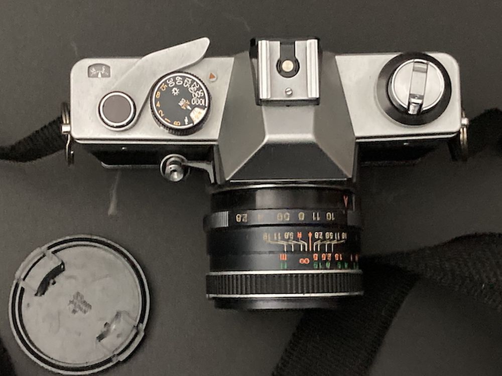 Practica LTL mit 2 Objektiven (35mm & 28mm) und 2 Filmen